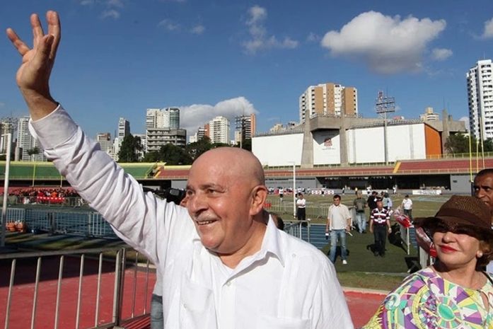 'Louco para desfilar', Lula tem presença no Carnaval vetada