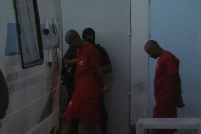 Transferencia de presos para o presídio de segurança máxima