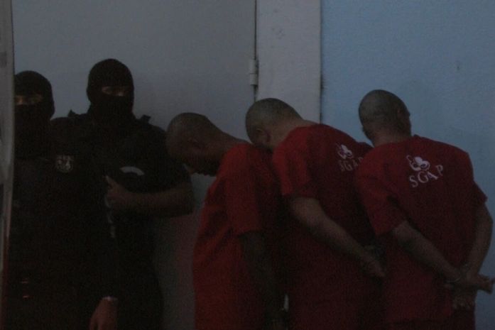 Transferencia de presos para o presídio de segurança máxima