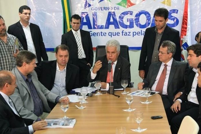 Governo anuncia calendário de entrega de 1.479 casas