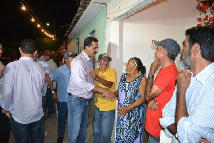Marlan Ferreira entrega mais uma bateria de obras à população