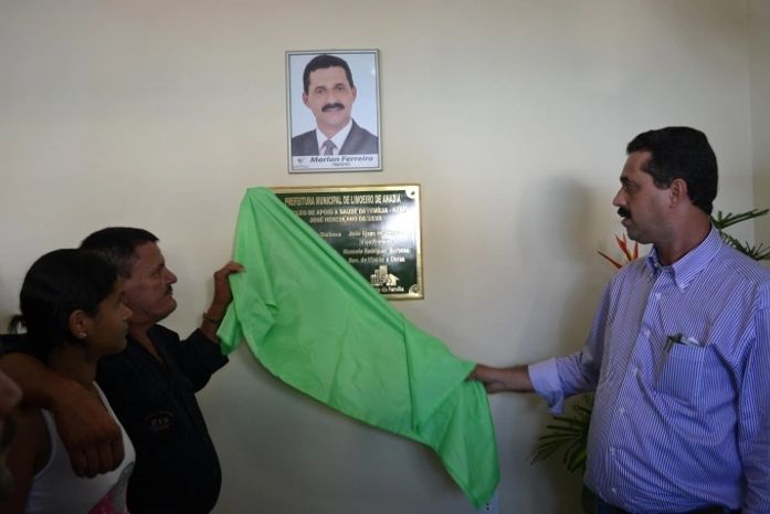 Marlan Ferreira entrega mais uma bateria de obras à população
