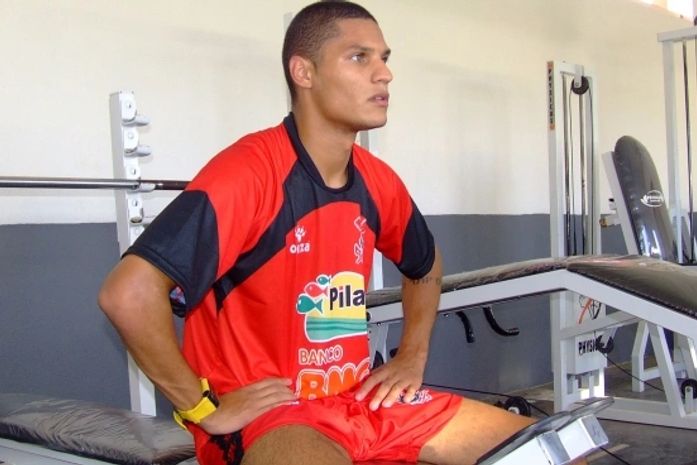 Corinthians contrata zagueiro João Gabriel ex-Volta Redonda (RJ)‏