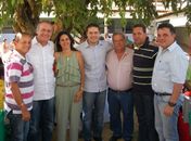 Renan com a prefeita de Branquinha, o deputado Renan Filho, o presidente da AMA, outros prefeitos e lideranças da região
