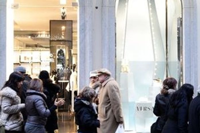 Versace abre boutique exclusiva para o público infantil