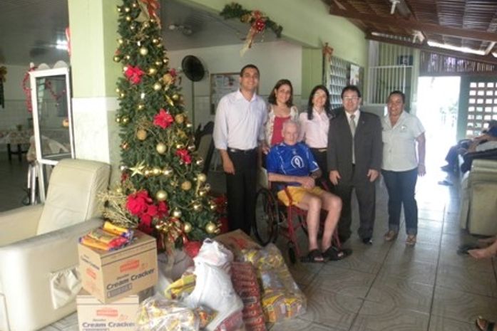 Alimentos foram doados por funcionários