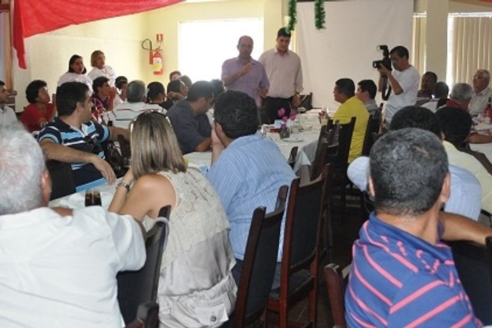 Cigip confraterniza com seus consociados e anuncia planos para 2012