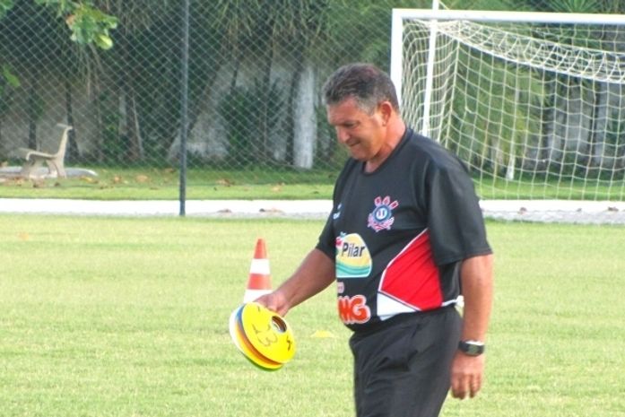 Técnico Ubirajara Veiga.