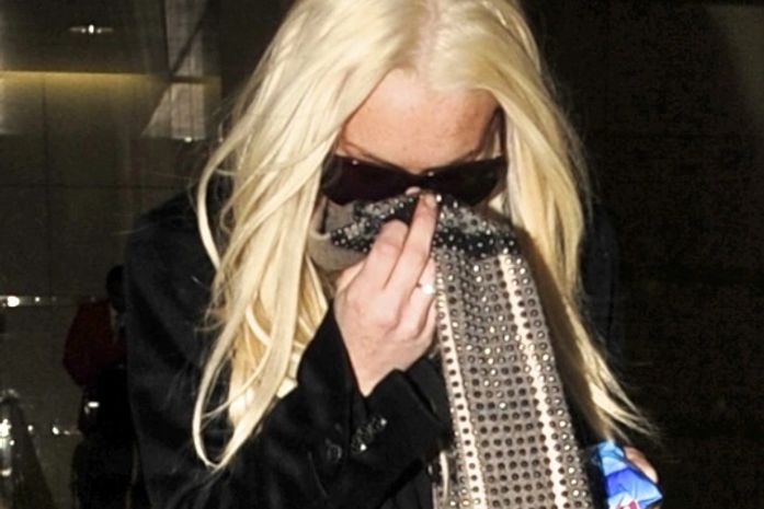 Lindsay Lohan no aeroporto internacional de Los Angeles, nos Estados Unidos
