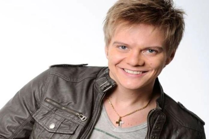 Michel Teló divulga na internet vídeo da música ‘Ei, psiu, beijo me liga’
