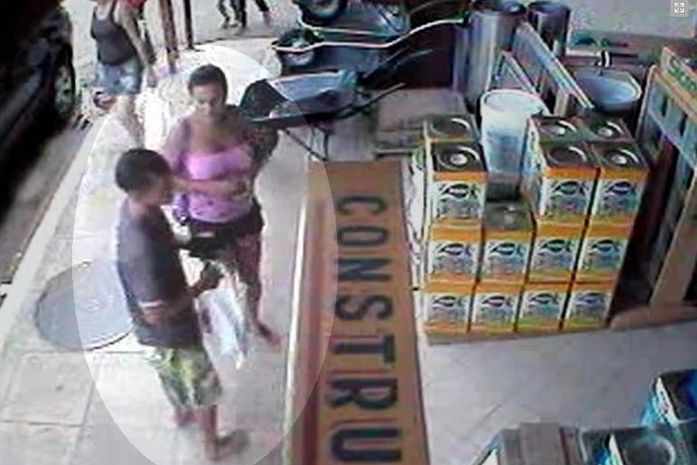 Lojista de São Miguel divulga imagens de assaltantes