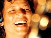 Há 10 anos, Brasil dava adeus à malandragem da cantora Cássia Eller