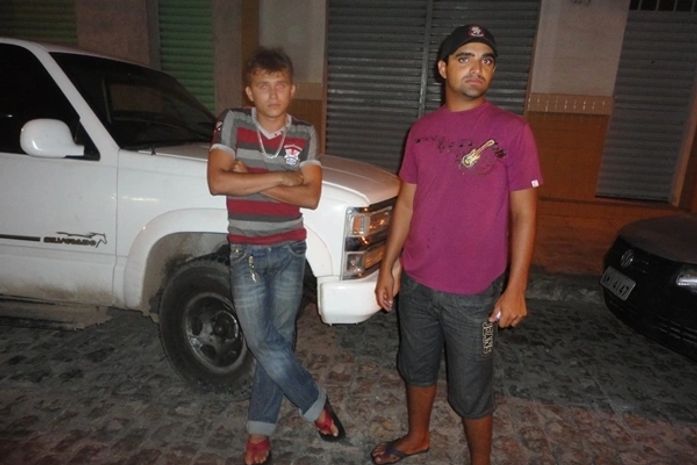 Motorista abordado 