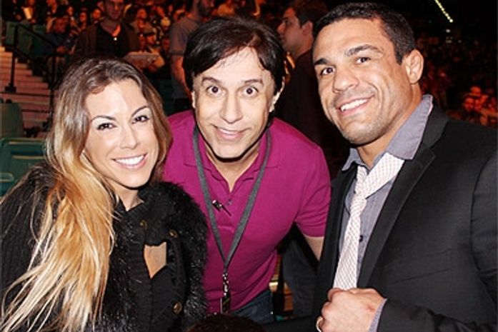 Tom Cavalcante tieta Vitor Belfort em Las Vegas