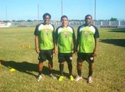 Apenas Jan (centro) permanece no clube.