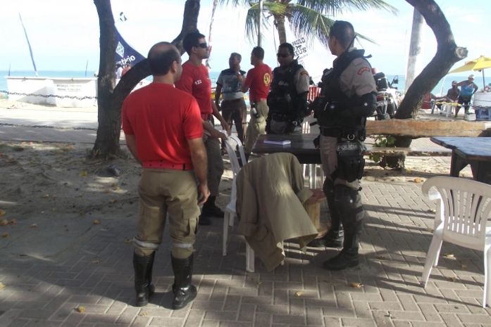 Militares no quartel do CB na Pajuçara 