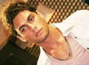 Modelo Eric Ferraz foi morto a tiros em festa de réveillon