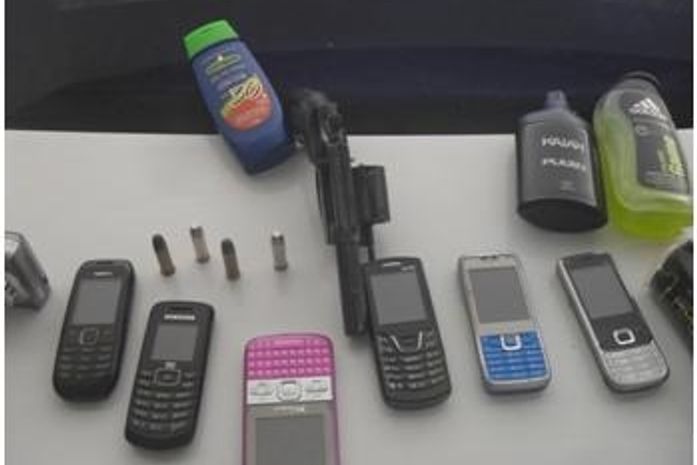 Material encontrado no carro roubado