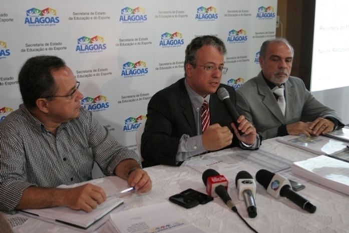 Reformas em 163 escolas começam nesta sexta-feira
