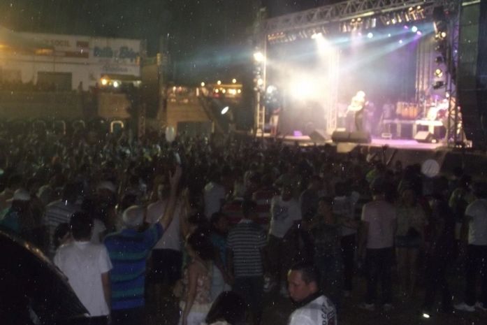 Público cantou junto com Alceu Valença