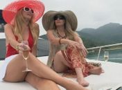 Brunete chama Val de "cachorra" e Lydia diz: "Atirar faz bem pra alma"
