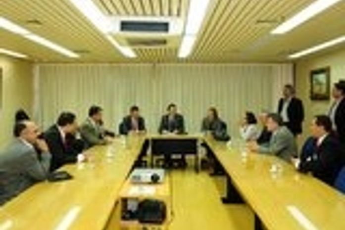 Guilherme dando posse aos novos superintendentes.