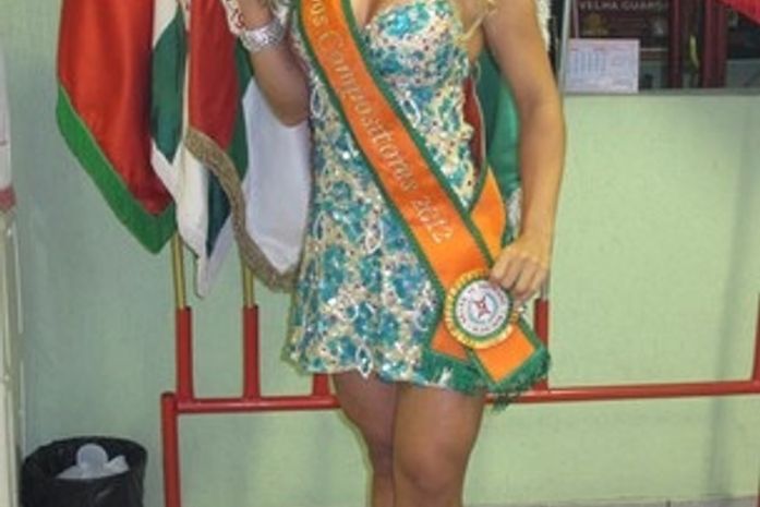 Miss Bumbum chama Analice do BBB de hipopótamo de Madagascar