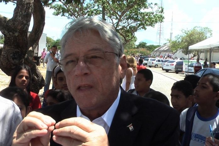 Ex-governador Teo Vilela