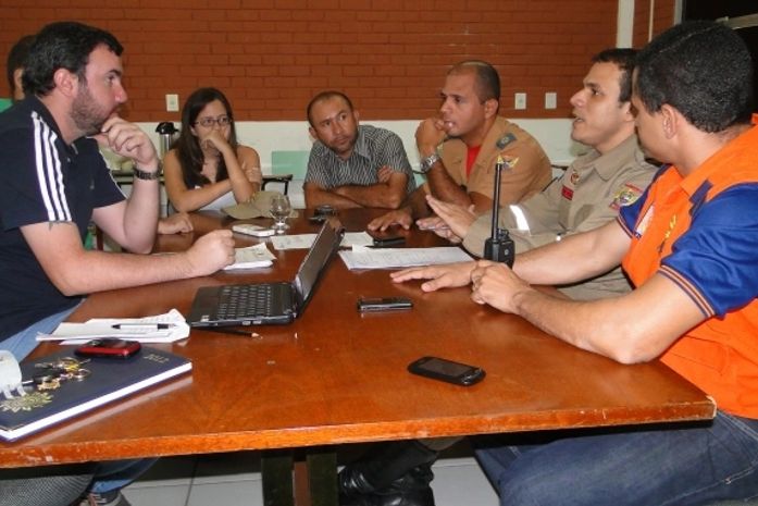 Governo planeja ações para evitar calamidades no período chuvoso