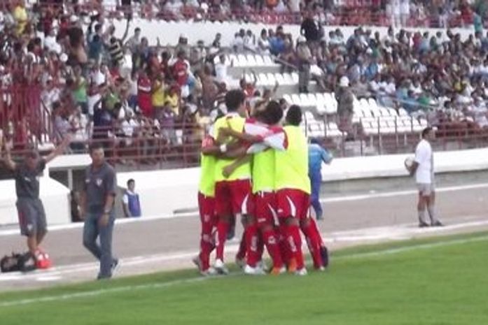 CRB domina o jogo e vence CSA no "Clássico das Multidões"