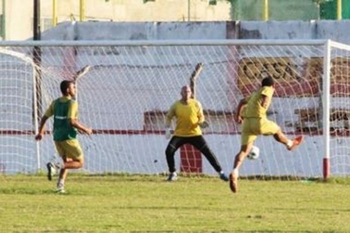 Após vitória no clássico, CRB volta a trabalhar na Pajuçara