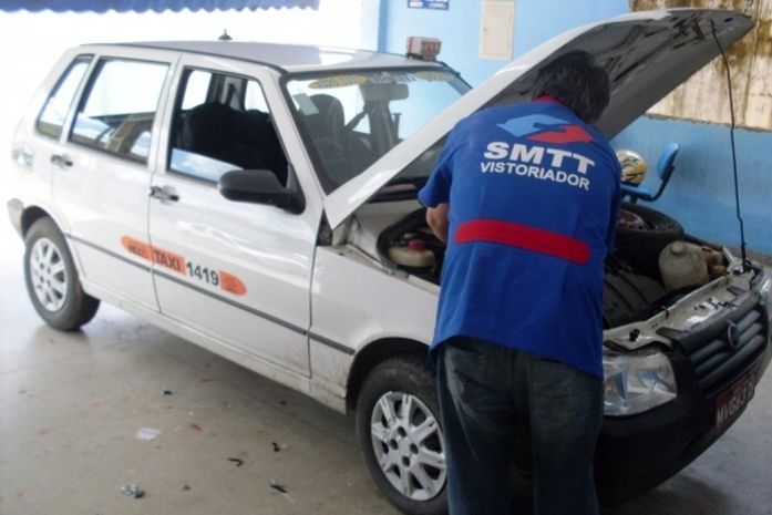 SMTT realiza vistorias em veículos