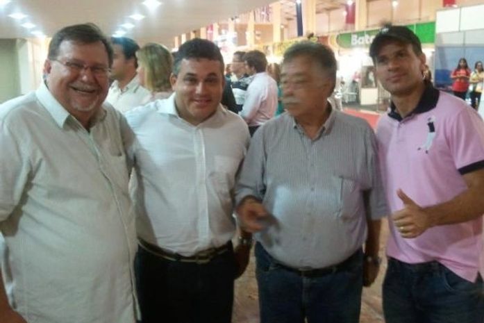 Anizão, James, Bernardino e Tulio.
