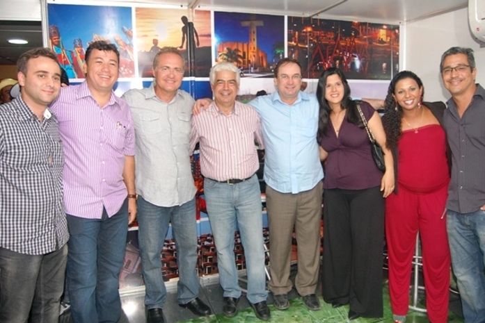 Estande com artistas mostra o desenvolvimento de Arapiraca