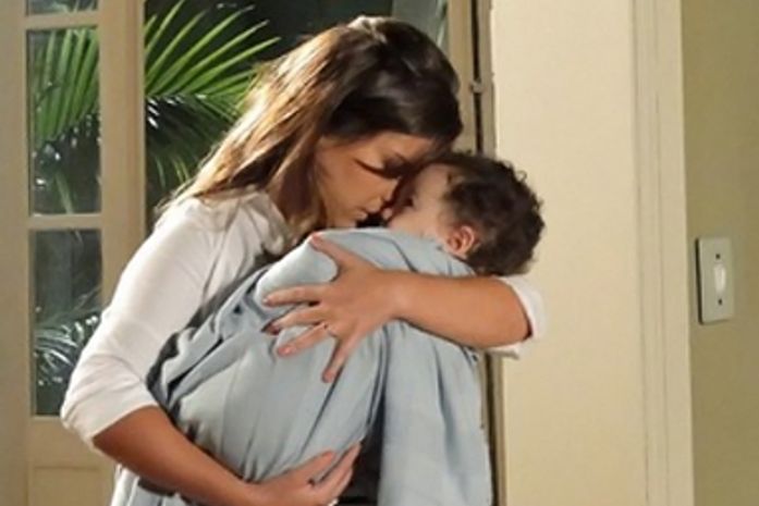 Aquele beijo: Camila ganha a guarda de Flavinho