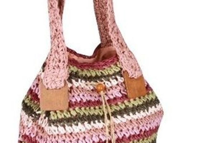 Confira bolsas e carteiras que são tendências no verão