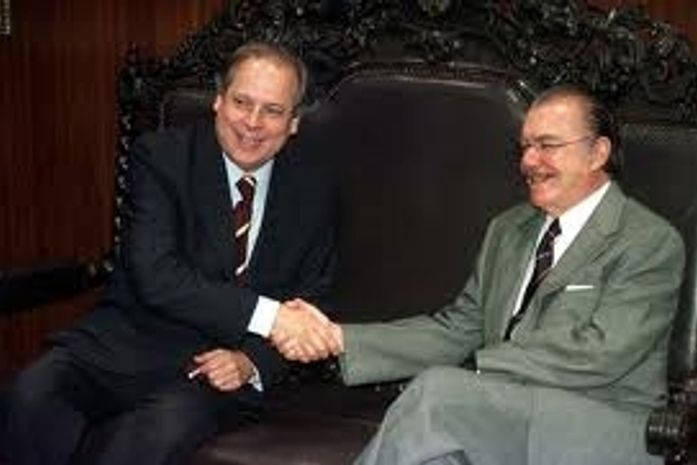 Sarney, Dirceu e Jaqueline Roriz ganham 'prêmio' Algemas de Ouro