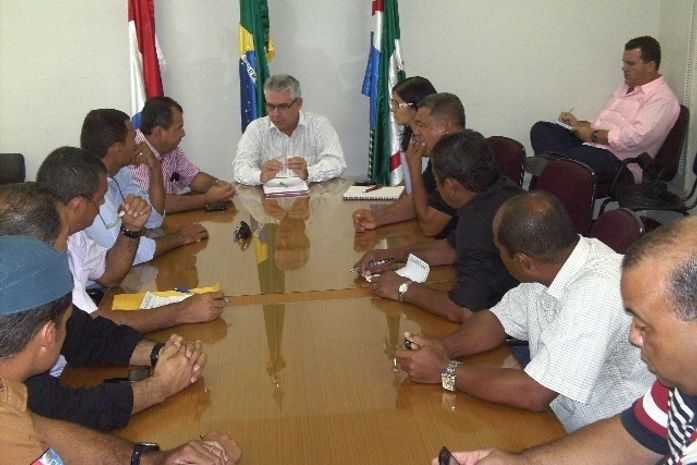 Eles realizaram reunião para discutir pautas