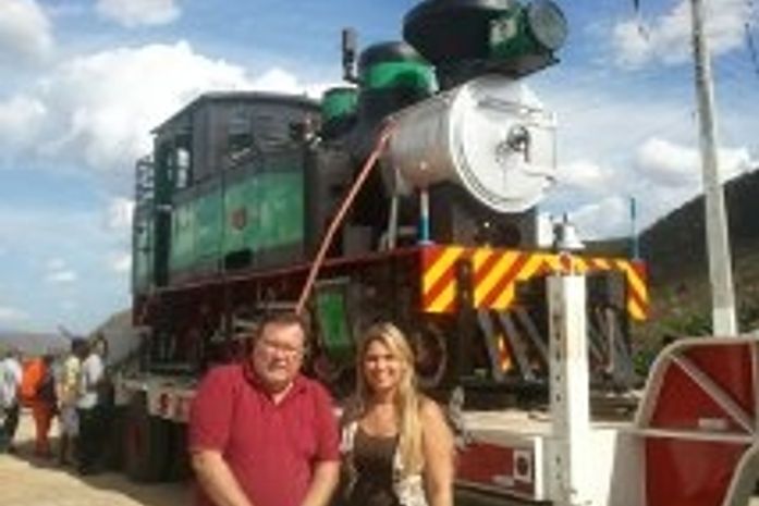 Vereador Anizao e a prefeita Mellina Freitas.,