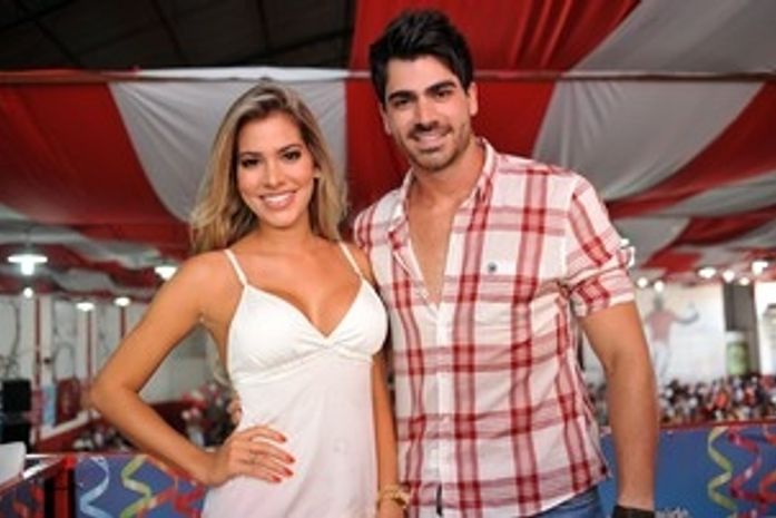 Ex BBBs Adriana e Rodrigão