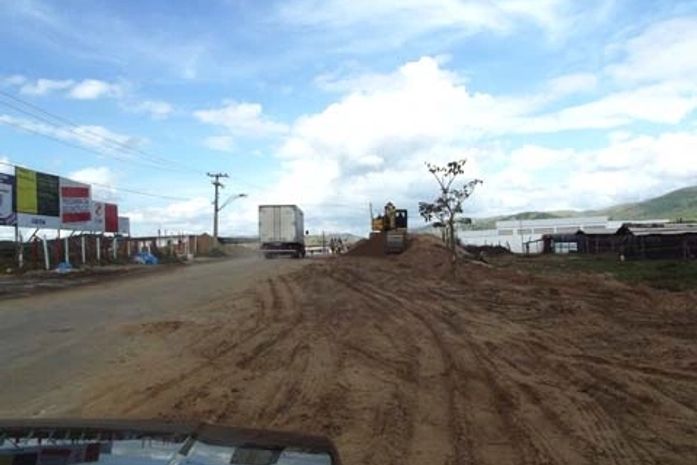 União dos Palmares - A pista é utilizada como se fosse propriedade particular