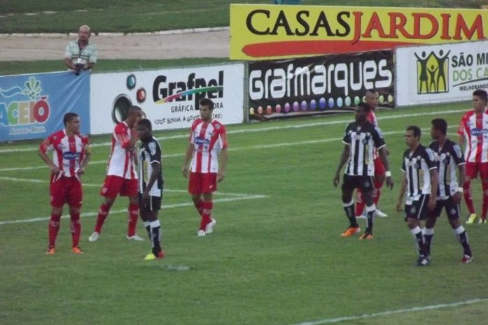 ASA mantém tabu e vence o CRB em pleno estádio Rei Pelé