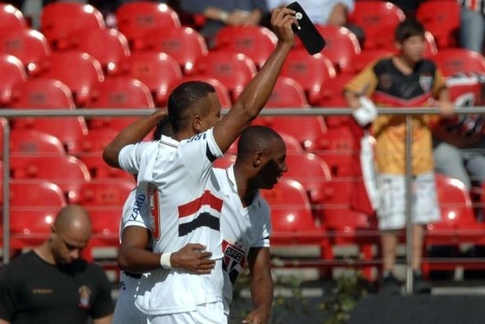 São Paulo perde L. Fabiano, mas Lucas dá vitória contra São Caetano