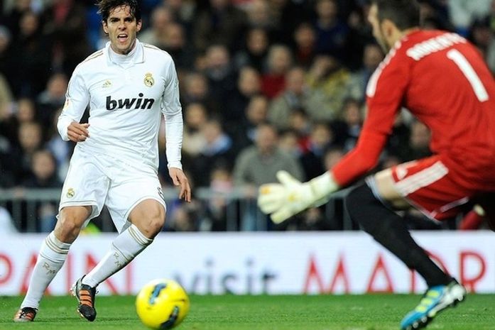 Kaká comemora seu gol pelo Real.