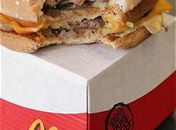McDonald's troca receita de hambúrguer após denúncia de chef