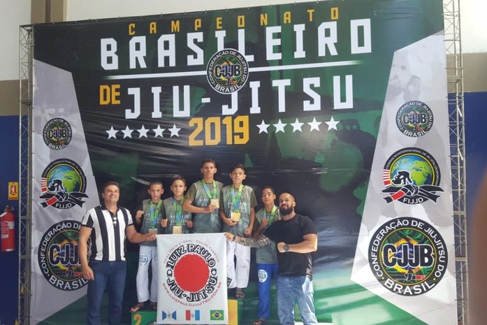 Alunos da rede municipal de ensino de Delmiro Gouveia conquistam medalhas no Campeonato Brasileiro de Jiu-Jitsu