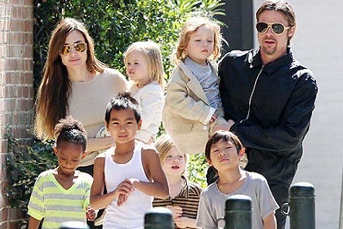 Filhos de Brad Pitt e Jolie são proibidos de pesquisar no Google