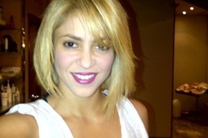 Carlinhos Brown convida Shakira para cantar em seu CD,