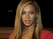 Beyoncé faz sua primeira aparição pública após dar à luz