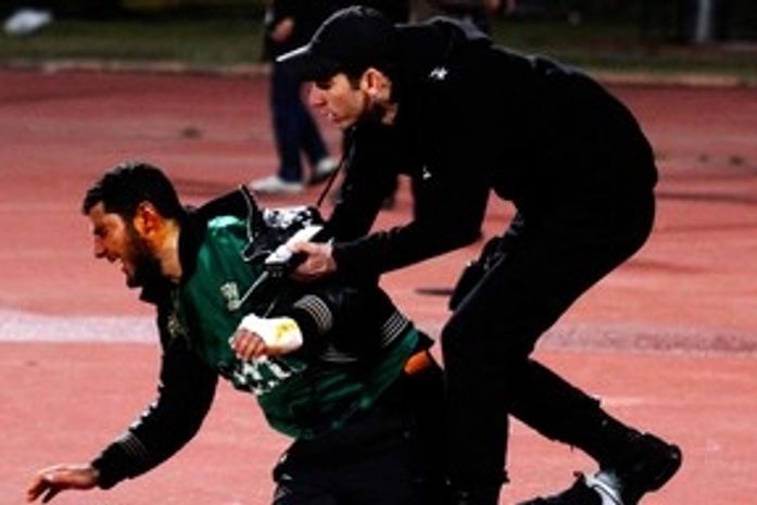 Fifa vai doar R$ 430 mil a famílias de vítimas da violência no Egito